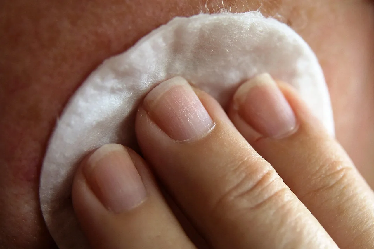 skincare, cleaning skin, cotton pads, skin care, applying, skin care beauty, skin, care, face, spa, lotion, massage, treatment, moisturizer, pampering, pamper, facial, brown beauty, brown care, brown massage, brown spa, brown clean, skincare, skincare, skincare, skin care, skin care, skin care, skin care, skin care. Bookkeeping for a med spa: enough to stay in control