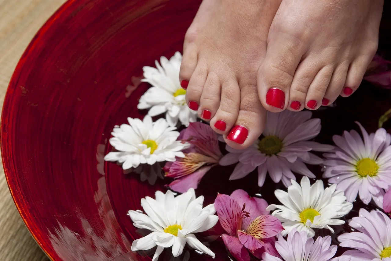 foot, pedicure, spa, nature, woman, beautiful flowers, feet, treatment, relaxation, flower wallpaper, toe, flower, flower background, salon, wellness, female. Sun Belt and Midwest med spa seasons: Florida against Illinois